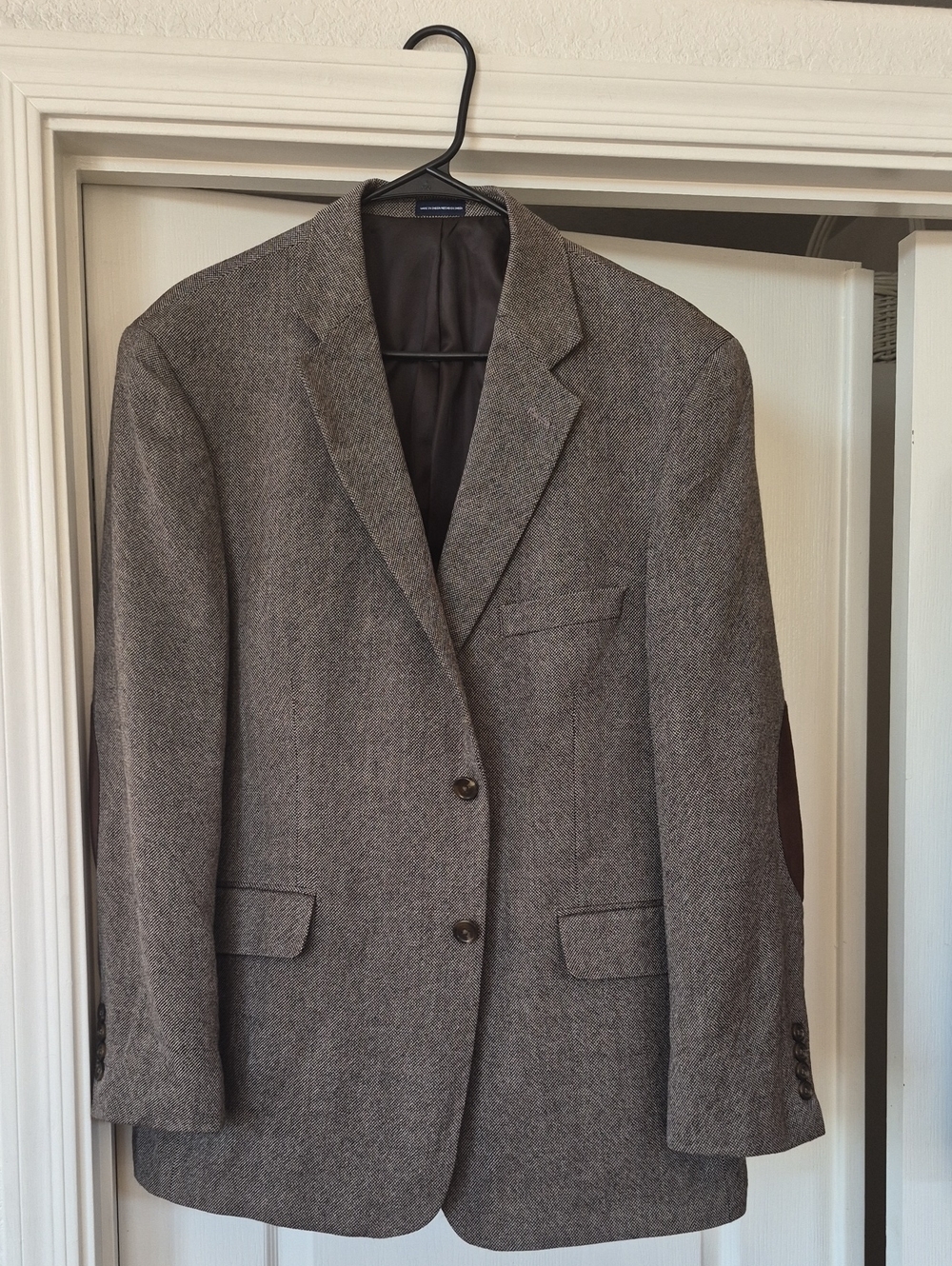 Stafford Essentials 100% Wool, Elbow Patch, Two Button Blazer Sz 44R